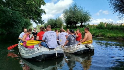 17. August 2024: Paddeln auf der Niers: Thron und Sappeure